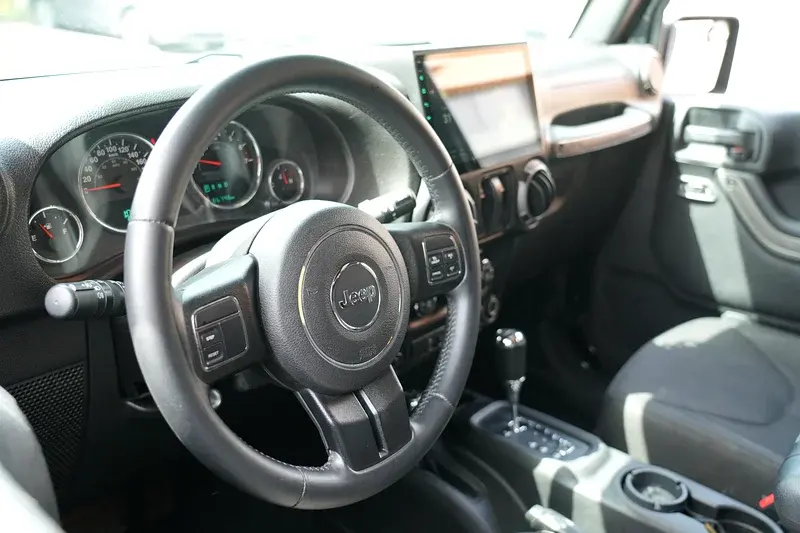 جيب رانجلر 2015