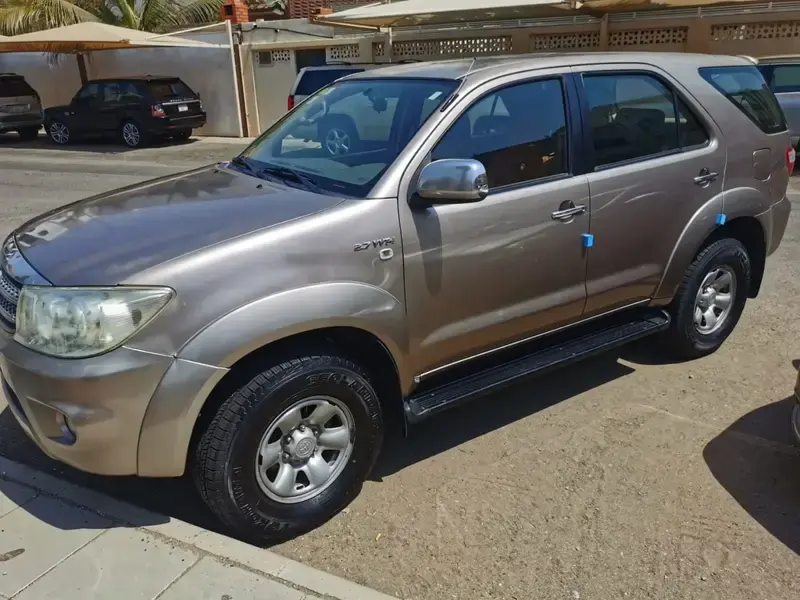 Toyota Fortuner 2009 GX SR5