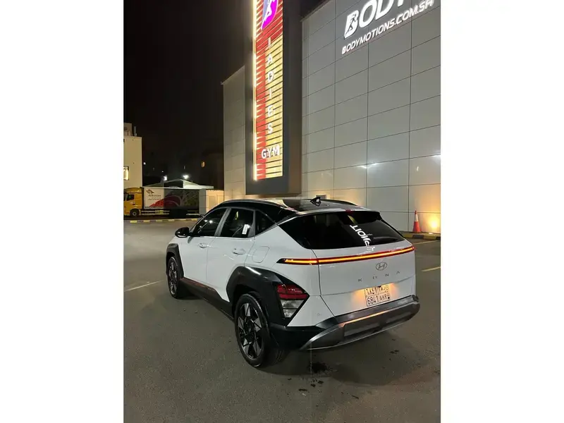 Hyundai Kona 2025