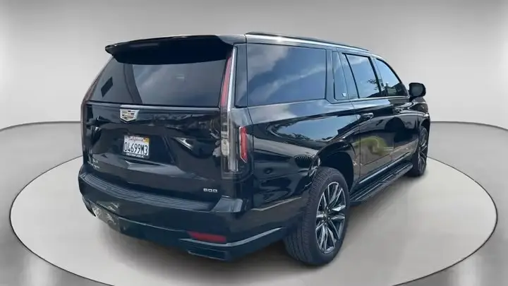 كاديلاك اسكاليد 2023