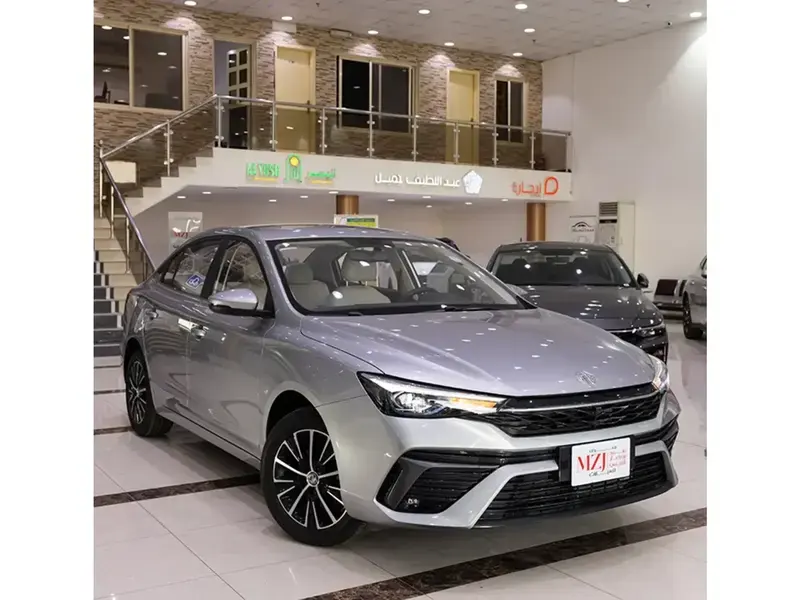 MG 5 2025