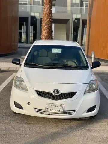 تويوتا كورولا 2012