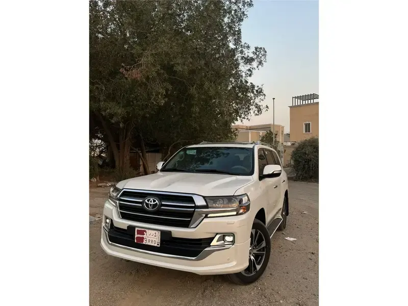 تويوتا لاندكروزر صالون 2020 V8