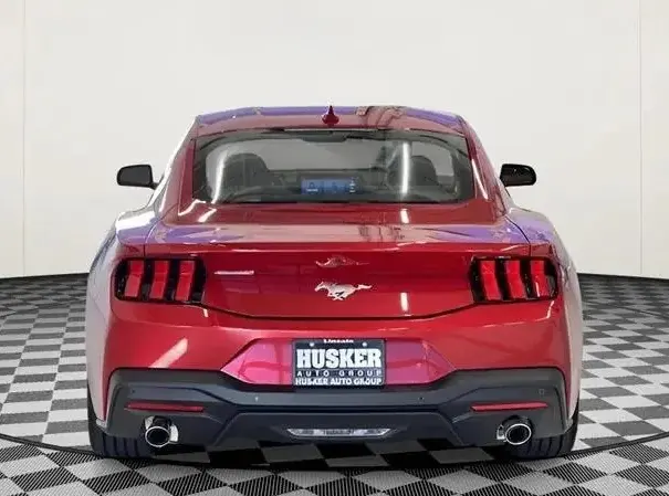 Ford Mustang 2024