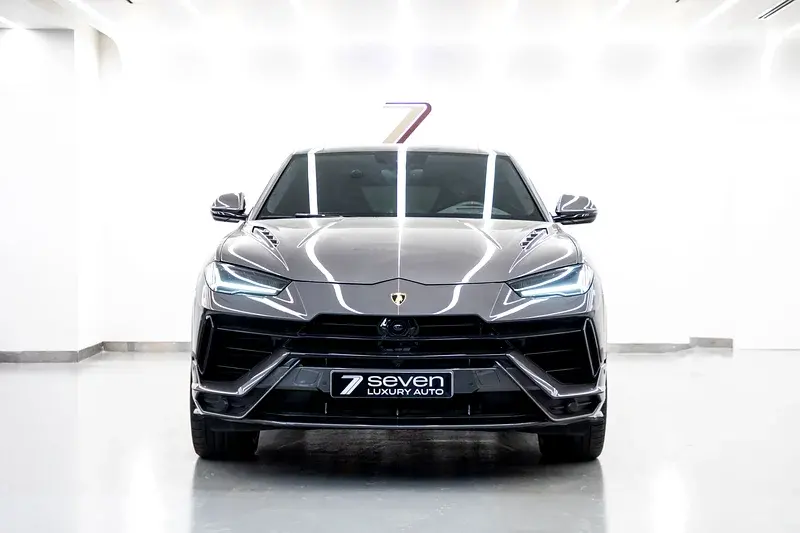 لامبورغيني اوروس 2024