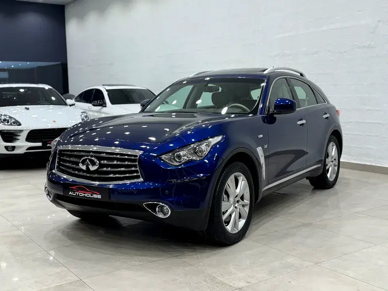 انفينيتي QX70 2016