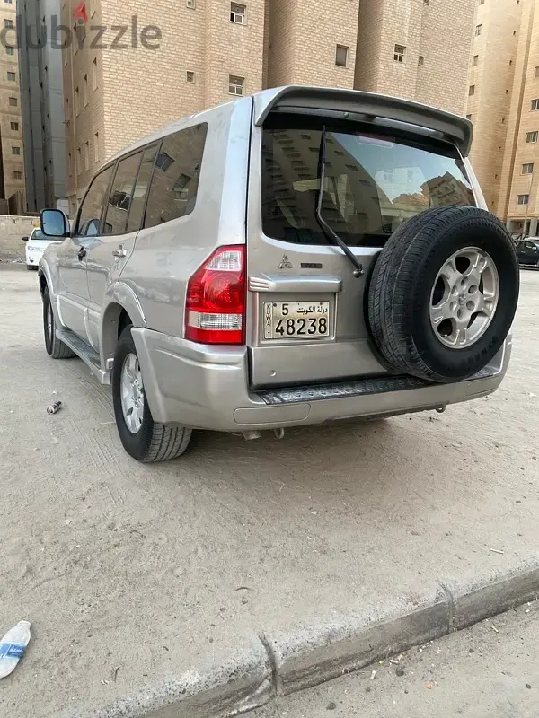 Mitsubishi Pajero 2006