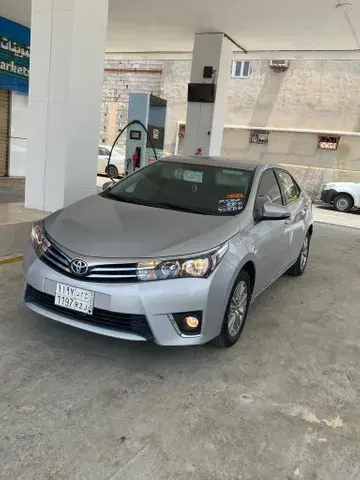 تويوتا كورولا  1.6 Limited 2015