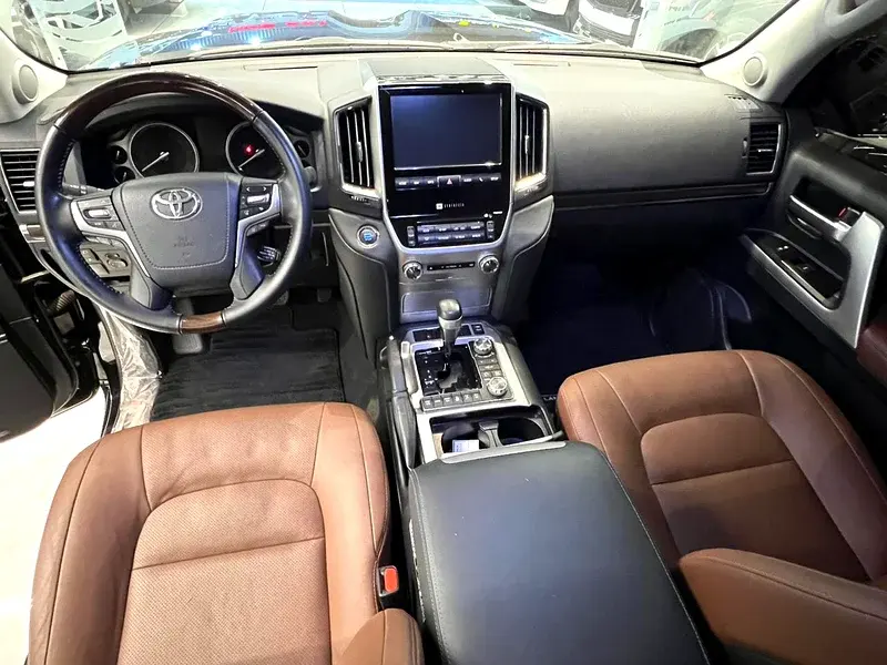 Toyota Land Cruiser 2021