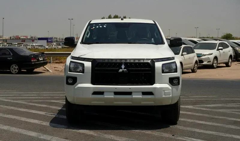 ميتسوبيشي L200 2025