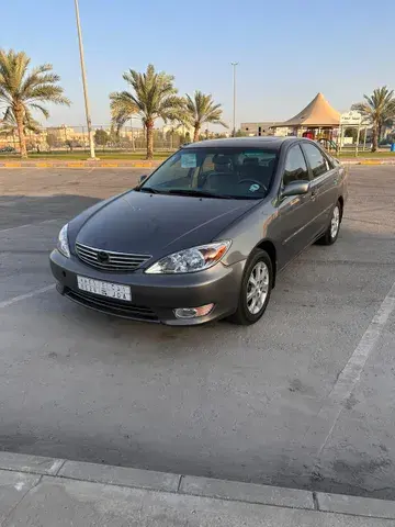 تويوتا كامري 2005