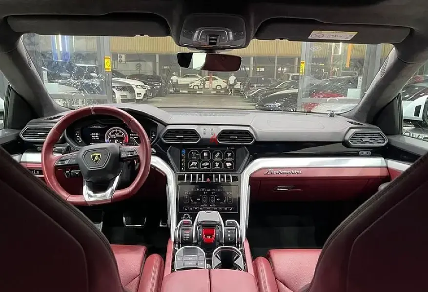 لامبورغيني اوروس 2019