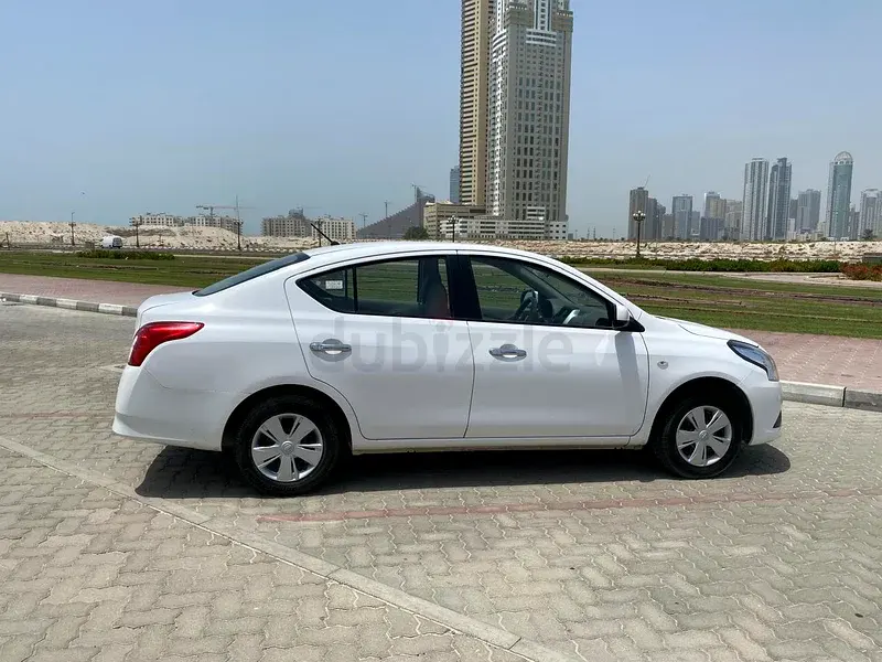 Nissan Sunny 2019
