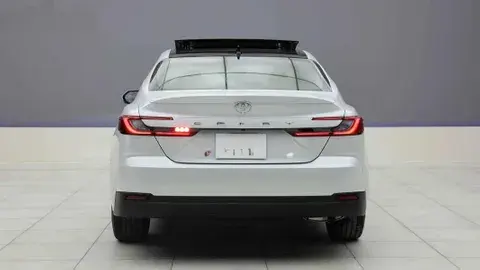 تويوتا كامري 2025 الجديد