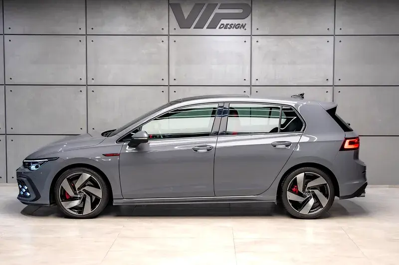 فولكس واجن جولف 2023