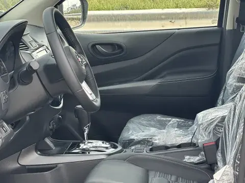 New Nissan Navara 2025