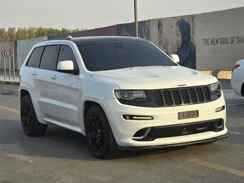 جيب جراند شيروكي 2015