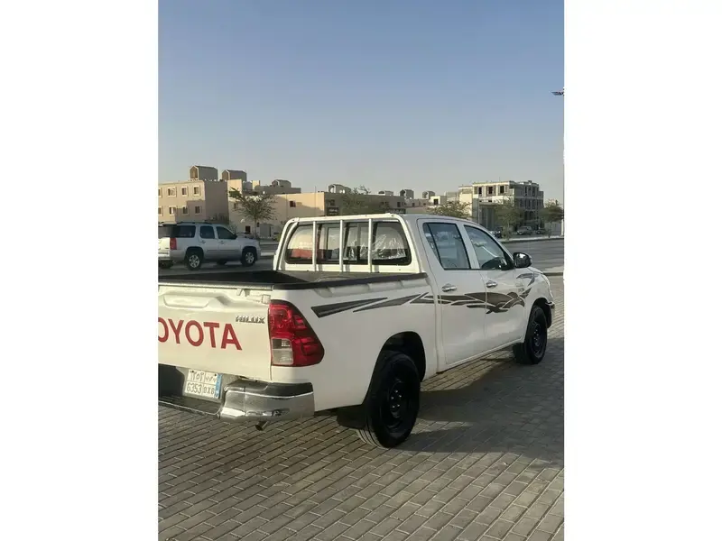 تويوتا هايلكس 2022