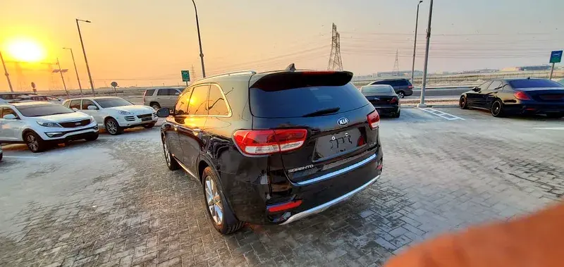 كيا سورينتو 2016