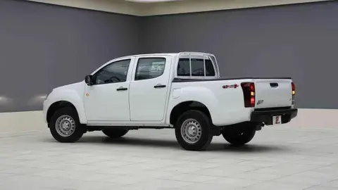 ايسوزو دي-ماكس 2025 الجديد