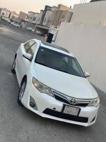 تويوتا كامري 2014