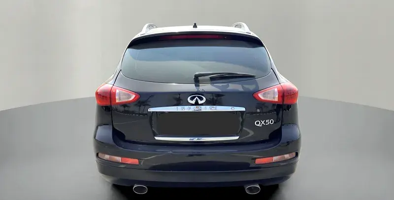إنفينيتي QX50 2015