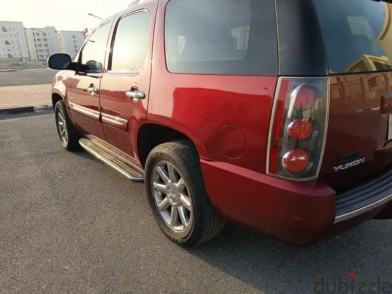 جي أم سي يوكون 2008