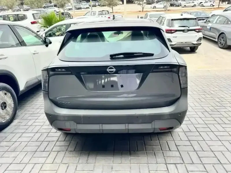 نيسان كيكس 2025 & toyota rav4 2025