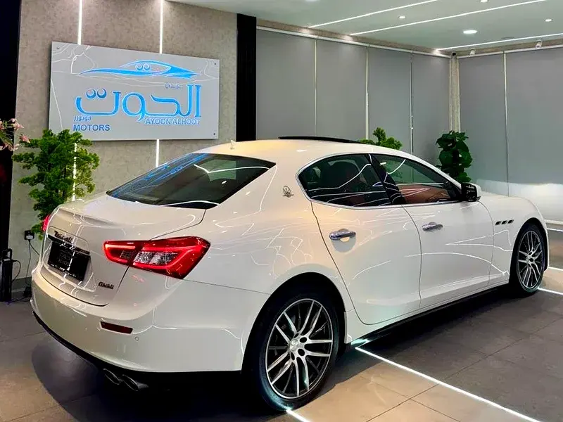 مازيراتي جيبلي 2016