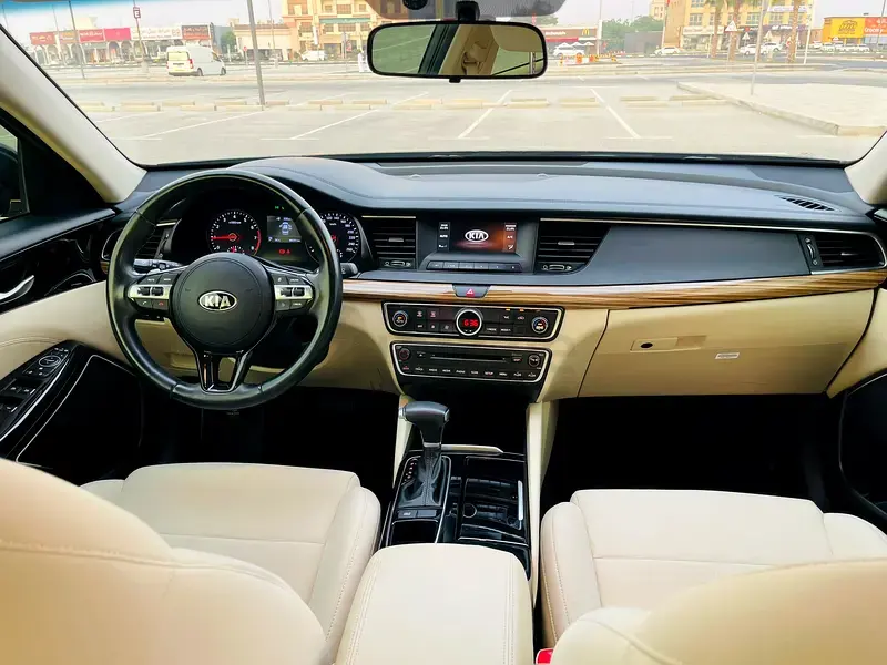 كيا كادنزا 2018