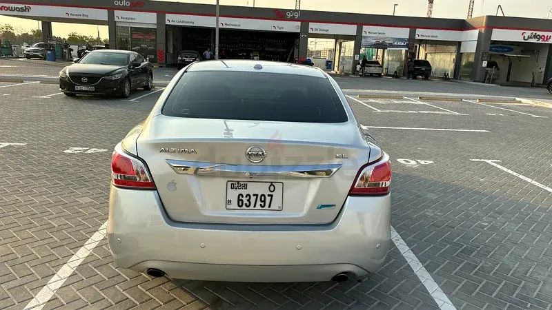 Nissan Altima 2015