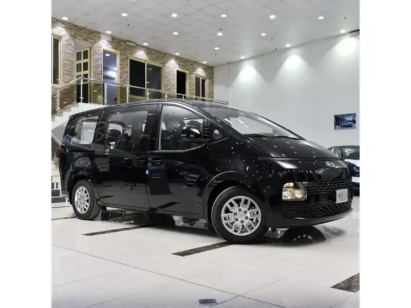 هيونداي ستاريا 2025 بنزين 9 راكب