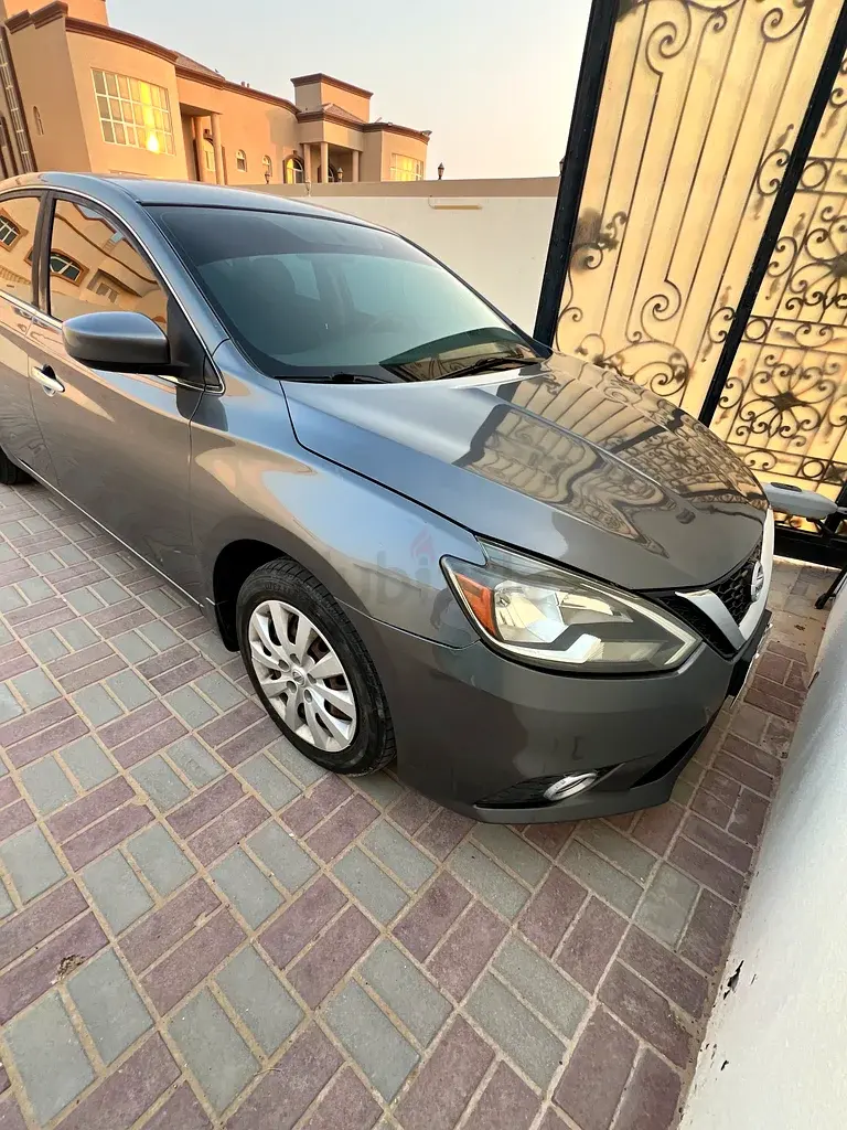 Nissan Sentra 2019