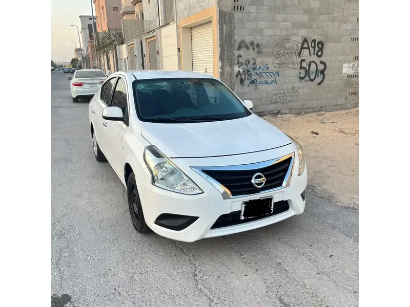 Nissan Sunny 2019