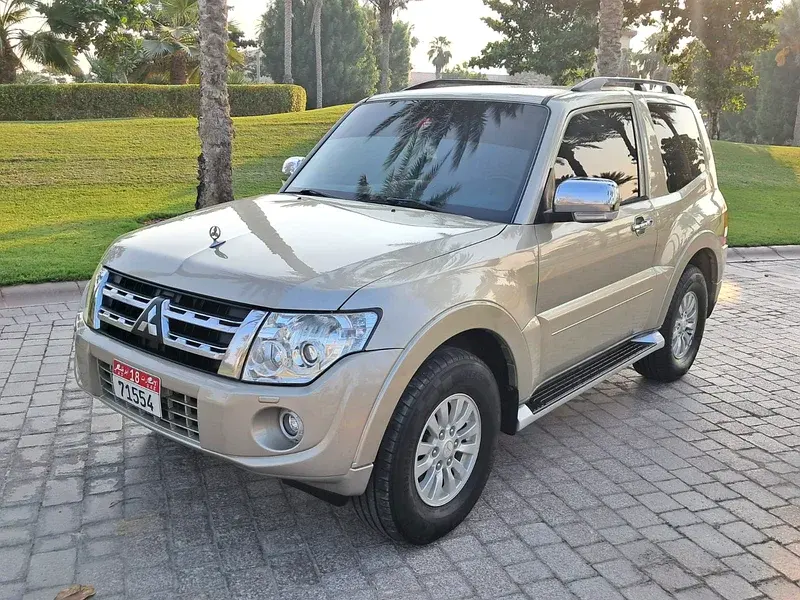 ميتسوبيشي باجيرو 2014