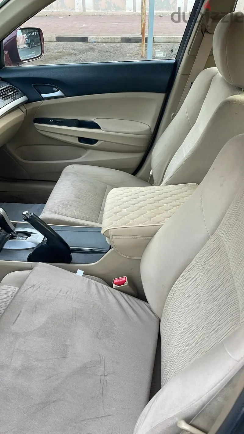 هوندا أكورد 2012