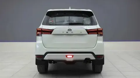 نيسان إسكتيرا 2023 الجديد