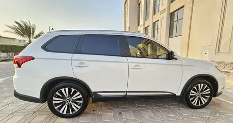 ميتسوبيشي آوتلاندر 2019
