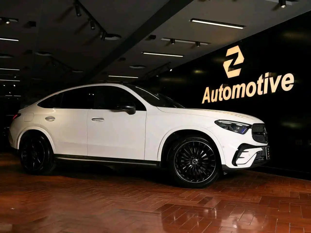 Mercedes Benz GLC Class 2024