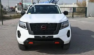 نيسان نافارا NISSAN NAVARA 2.5 DIESEL DC PRO- 4X 4X4 AT 2025 MY