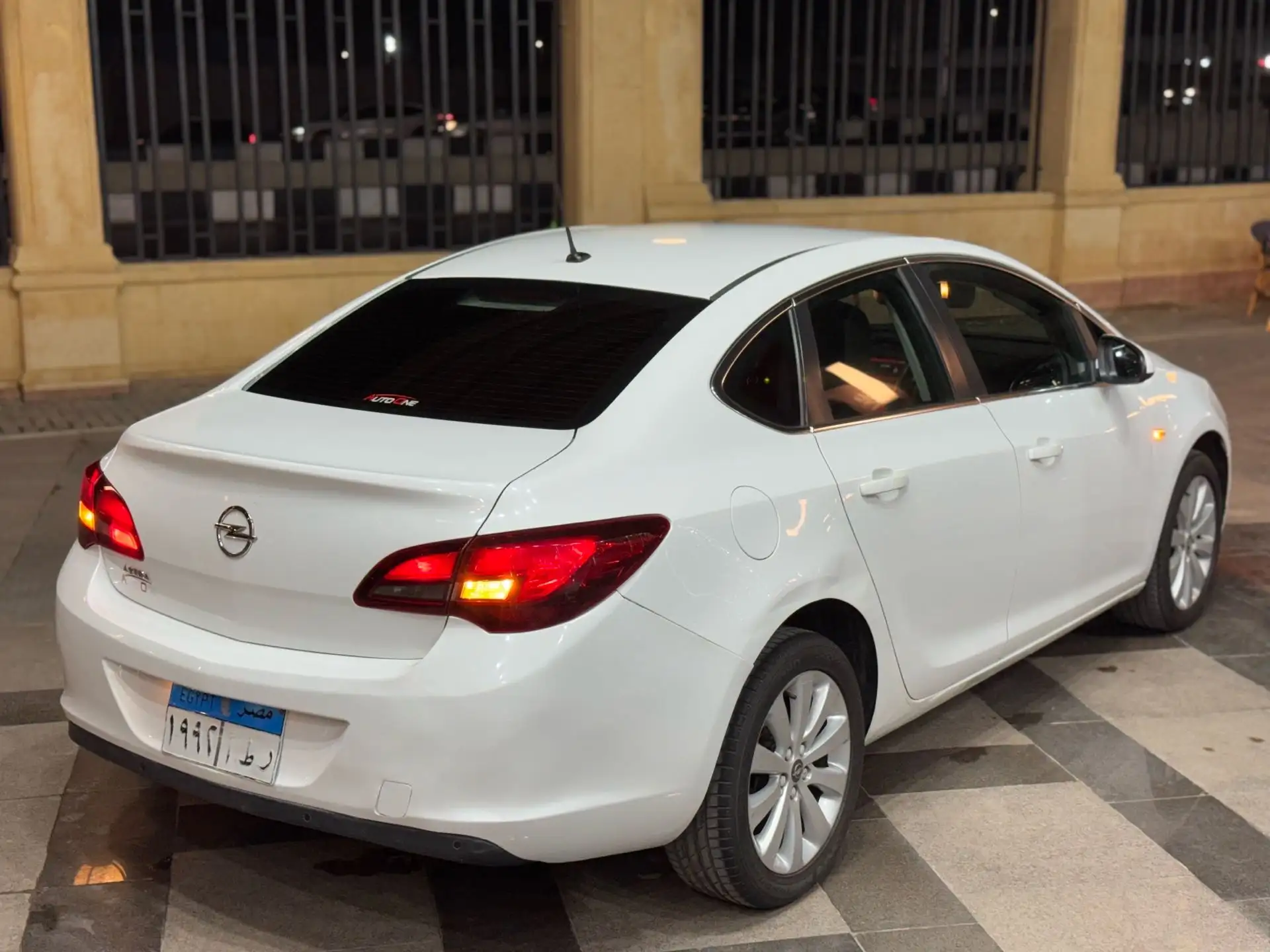 أوبل أسترا 2017