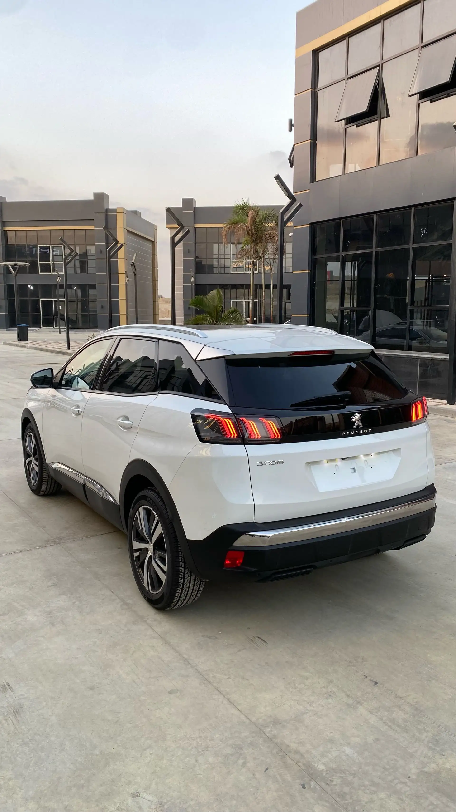 بيجو 3008 2021