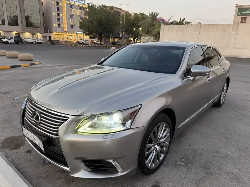 Lexus LS 2026