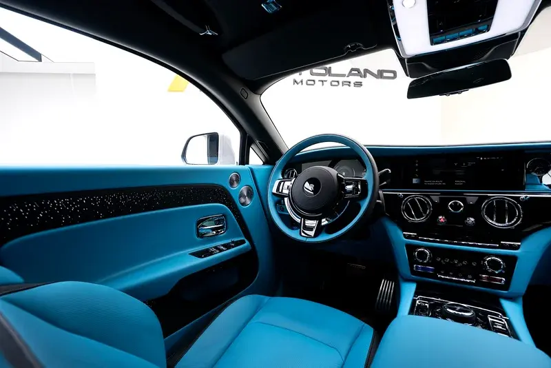 Rolls-Royce Spectre 2025