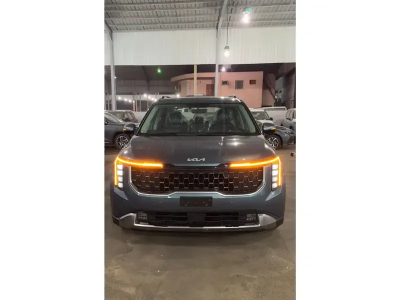 KIA Carnival 2025