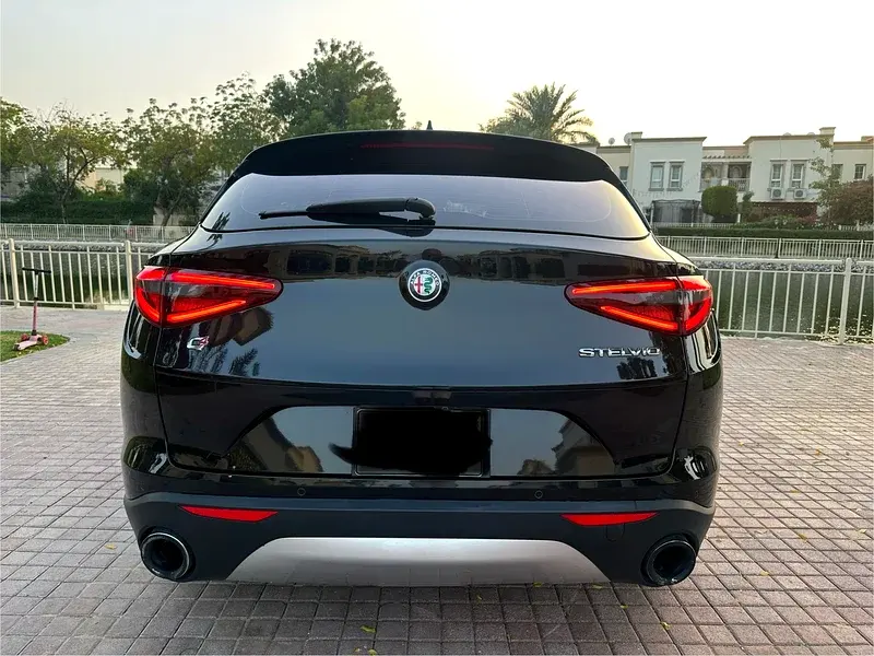 ألفا روميو ستيلفيو 2019