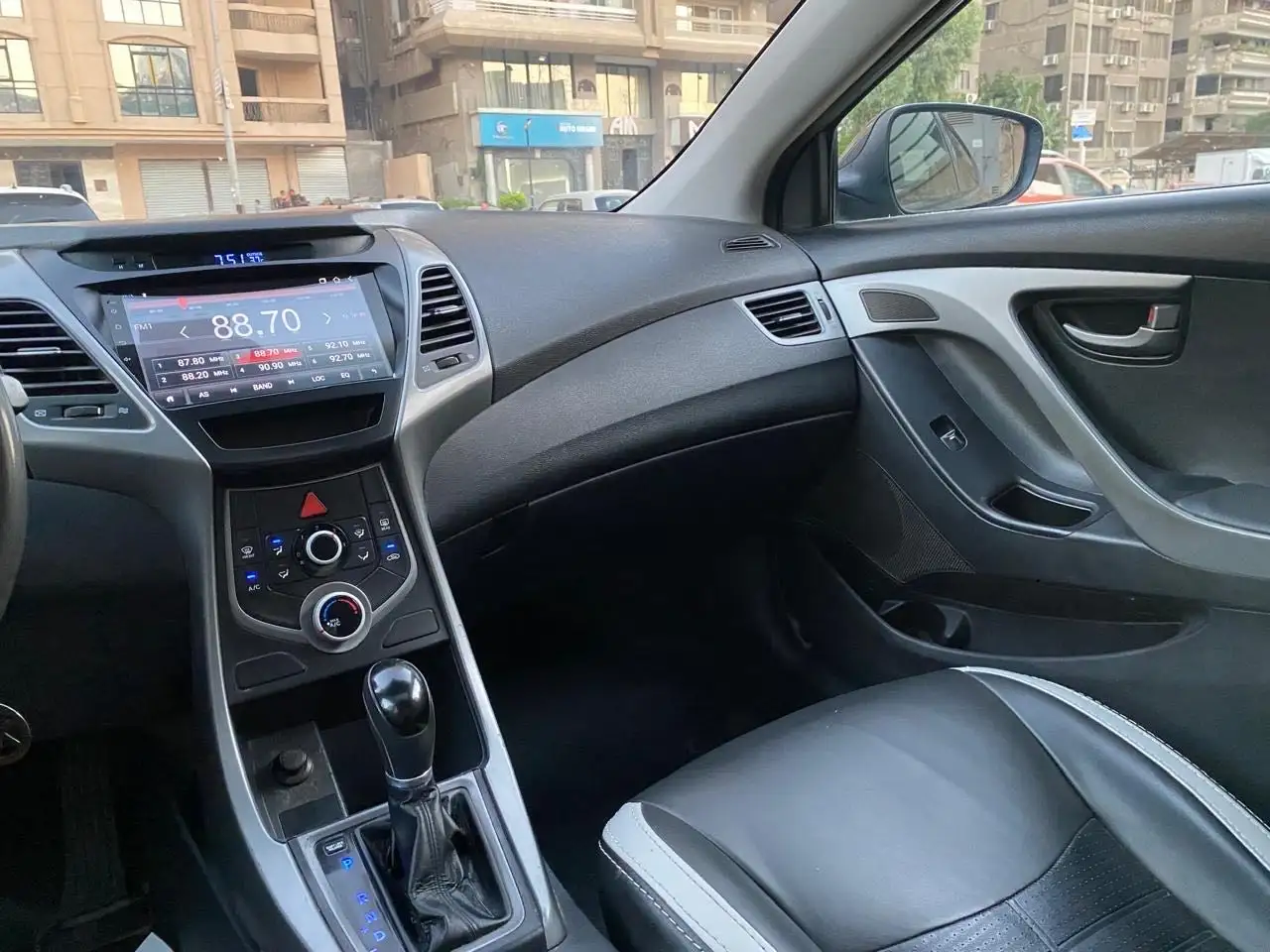 هيونداي إلانترا 2016