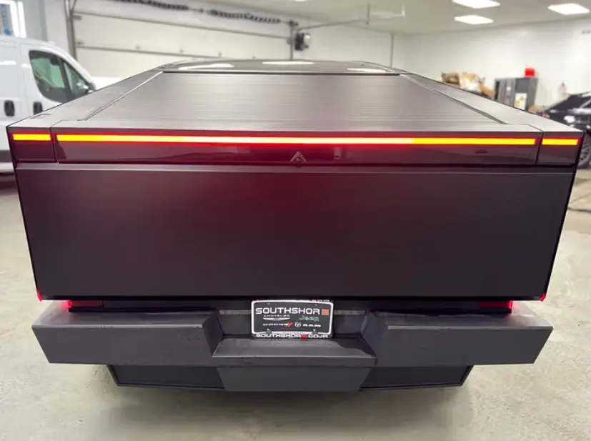 Tesla Cybertruck 2024