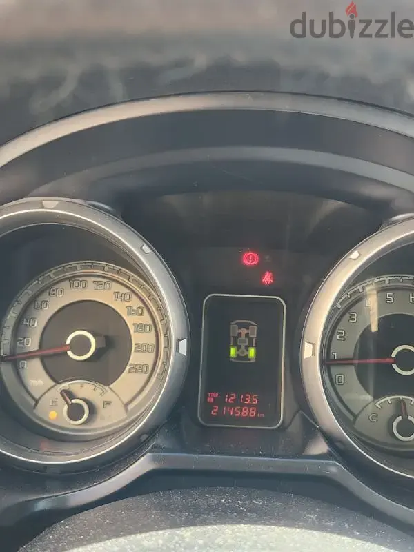 ميتسوبيشي باجيرو 2013