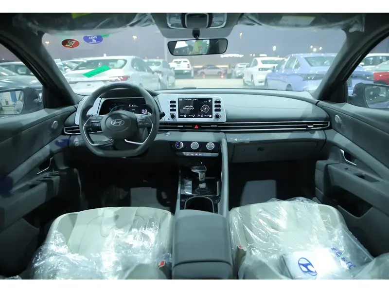 هيونداي إلنترا 2000 سمارت بلس 2025